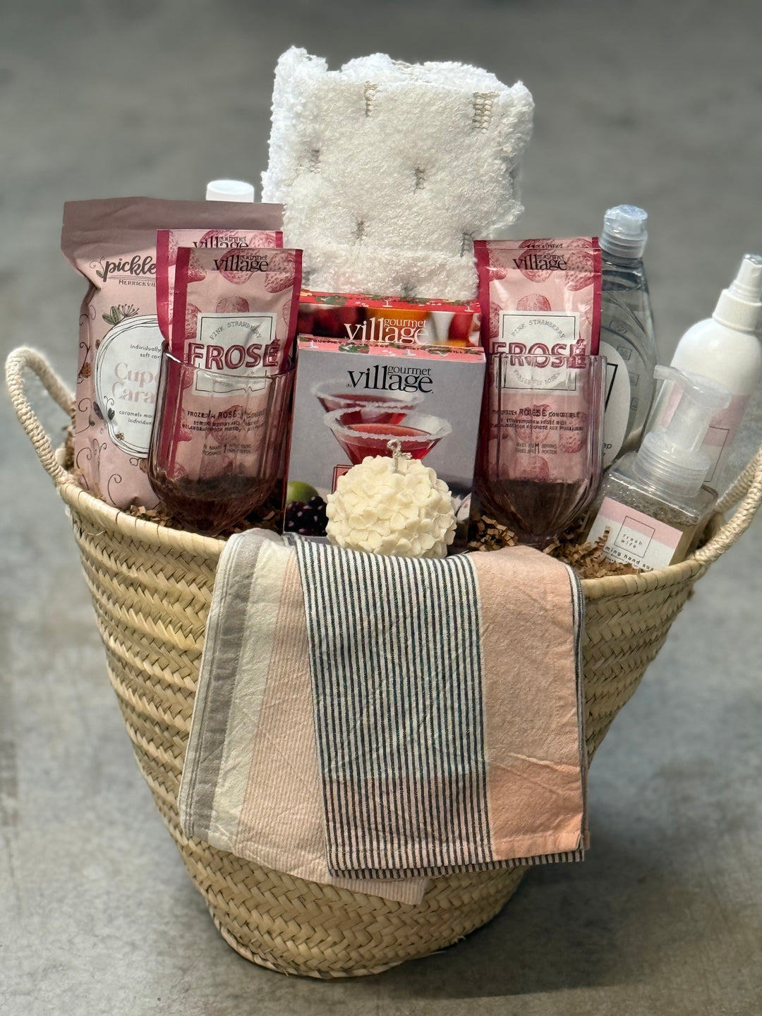 Housewarming Celebrations Gift Basket