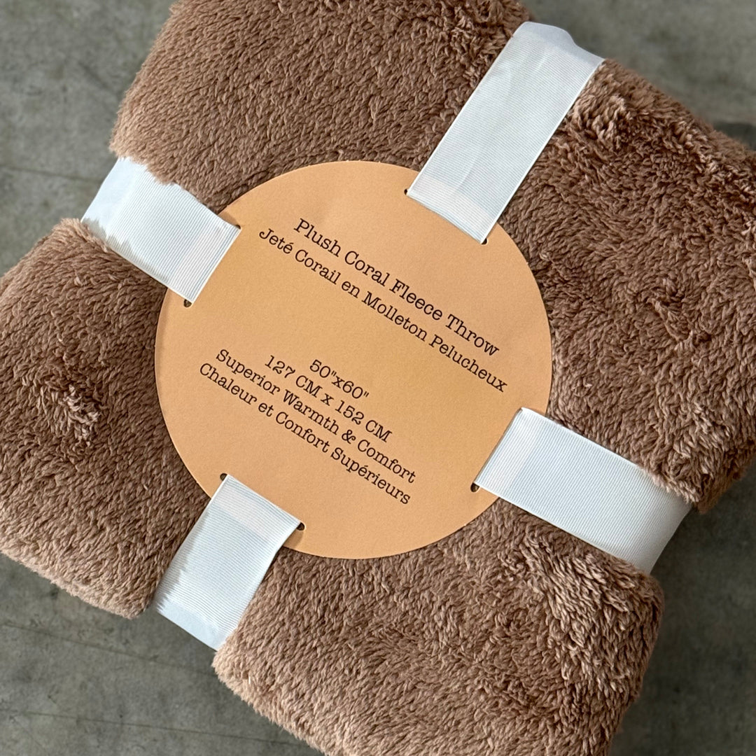 Plush Fleece Throw Light Brown