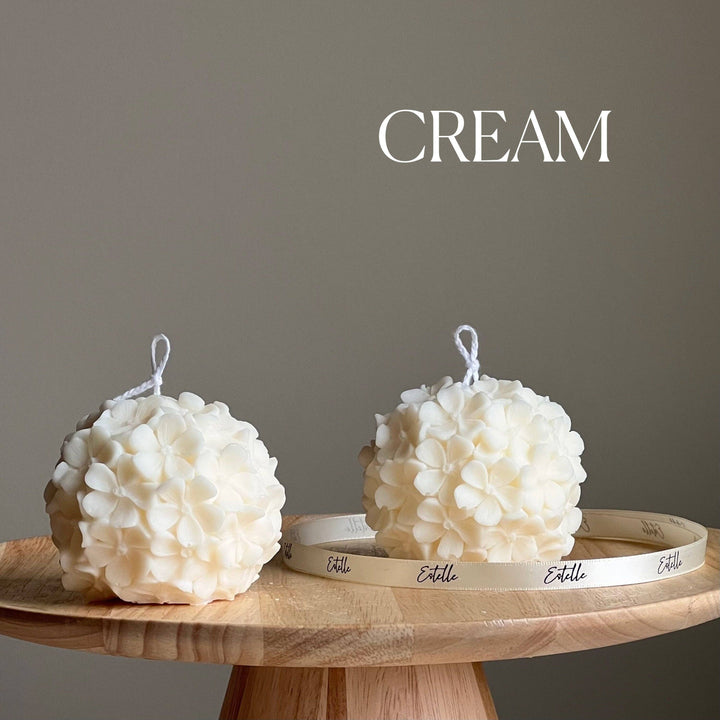 Hydrangea Ball Candle: Cream / Vanilla&Cashmere