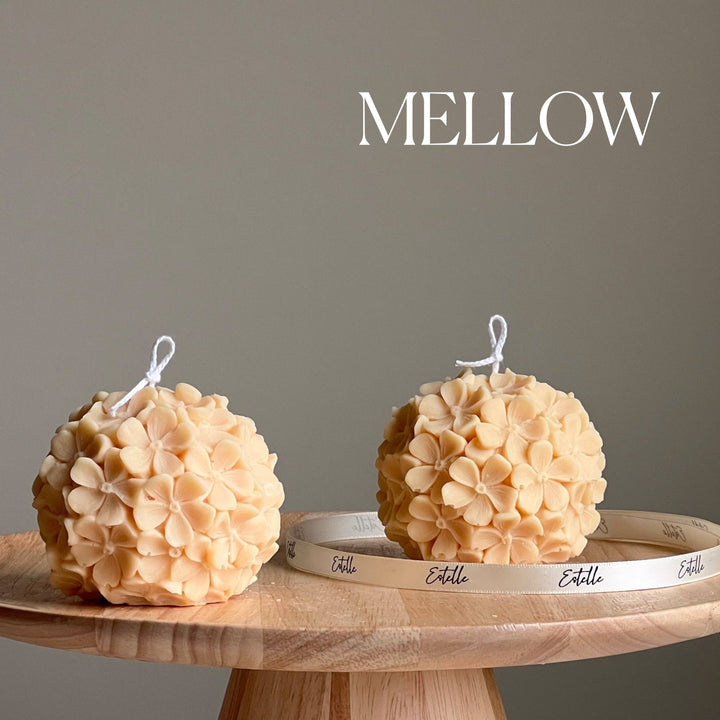 Hydrangea Ball Candle: Mellow / Vanilla&Cashmere